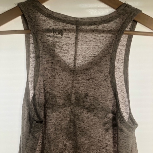 Harry Potter Hogwarts Tank Top size Small - Picture 8 of 8
